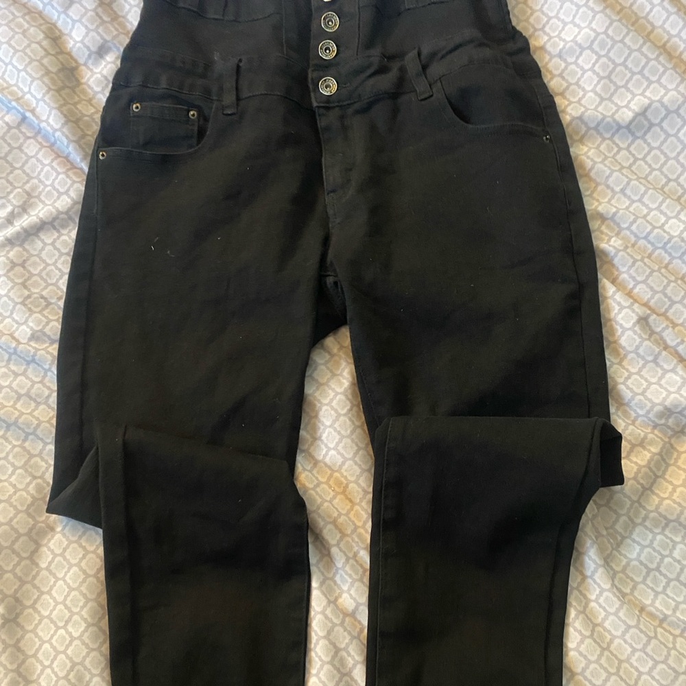 High waisted black skinny jeans
